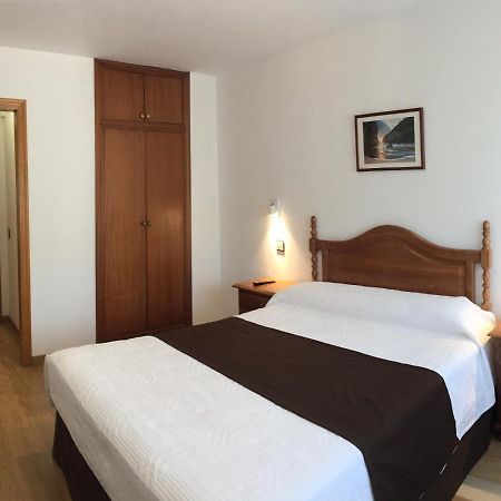 פאנס Hotel Trespalacios מראה חיצוני תמונה
