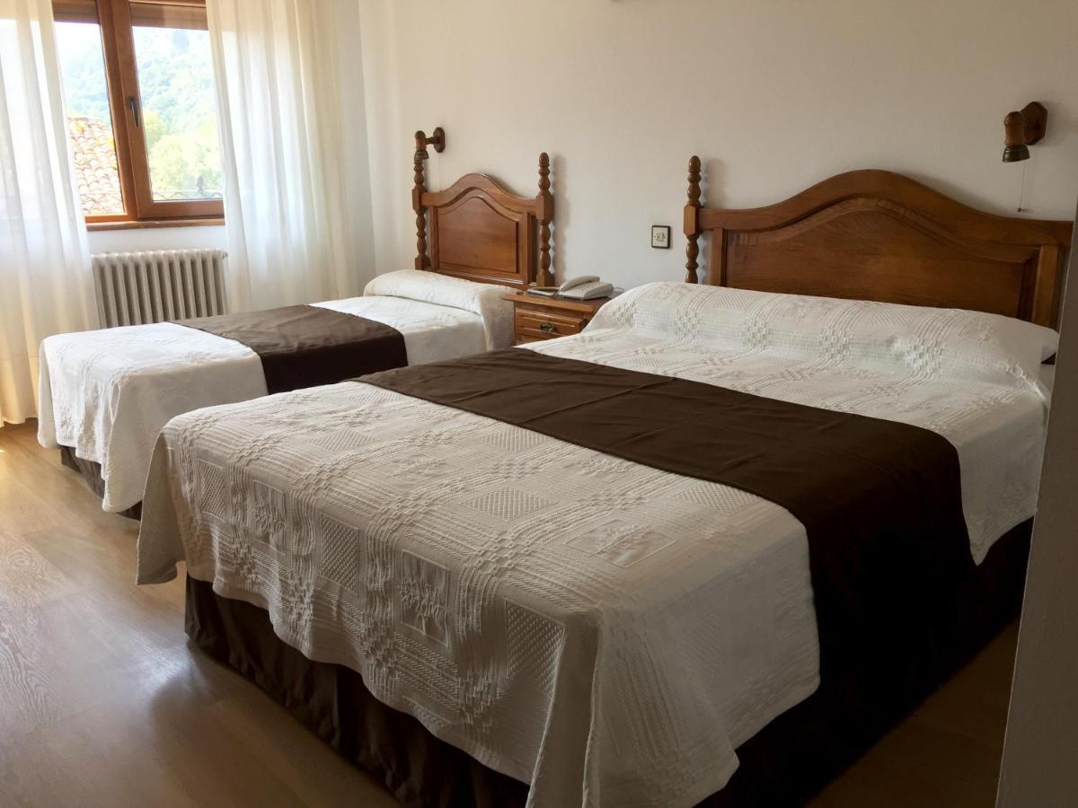 פאנס Hotel Trespalacios מראה חיצוני תמונה