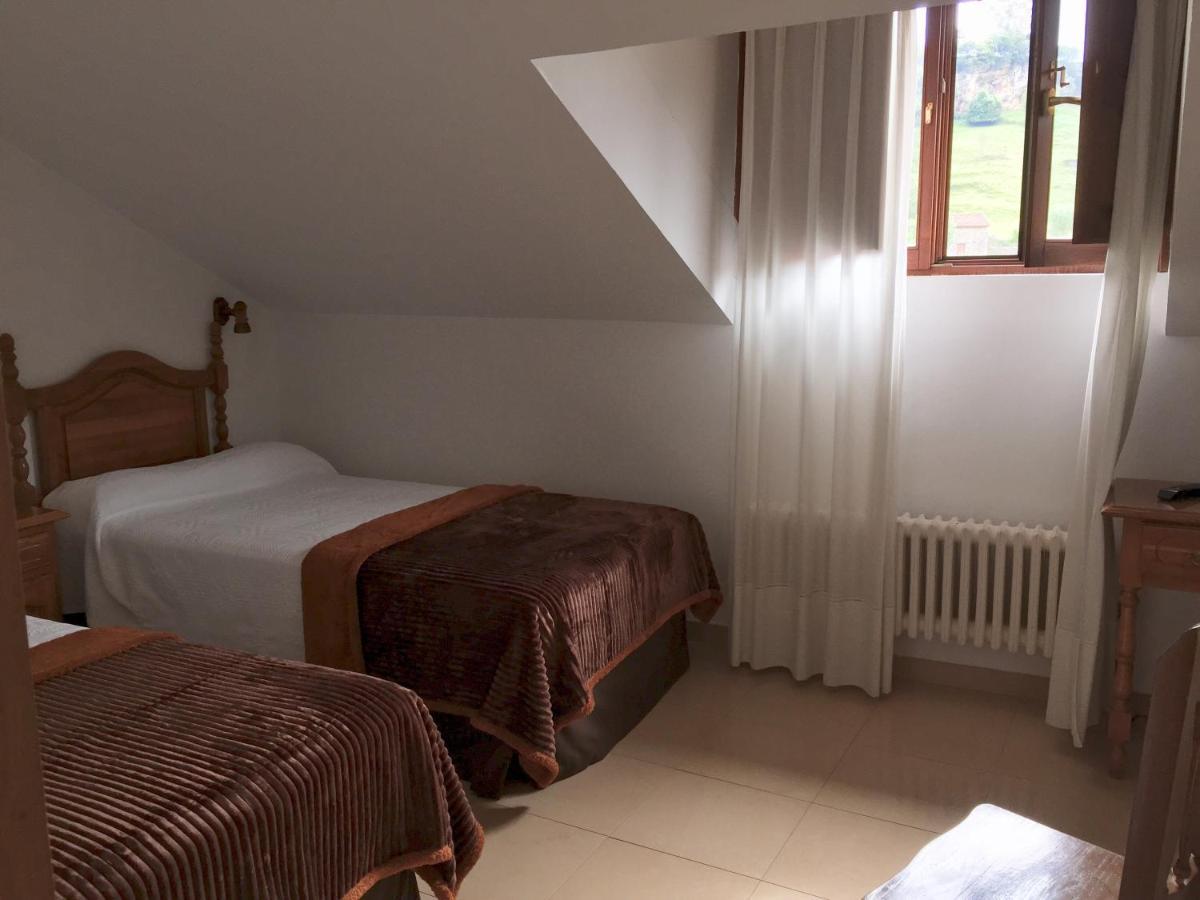פאנס Hotel Trespalacios מראה חיצוני תמונה